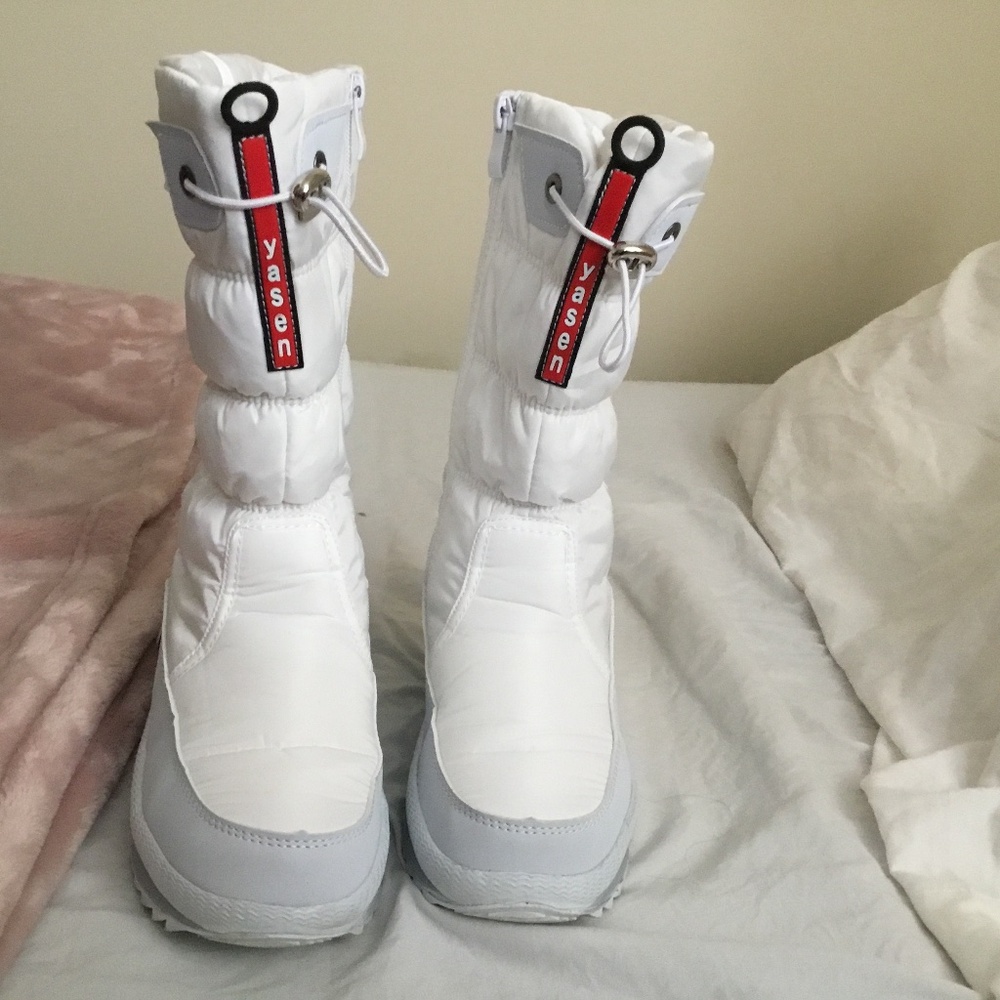 White winter boots